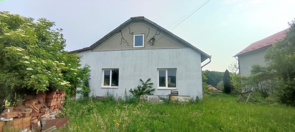 Будинок у селі  Кам'яна