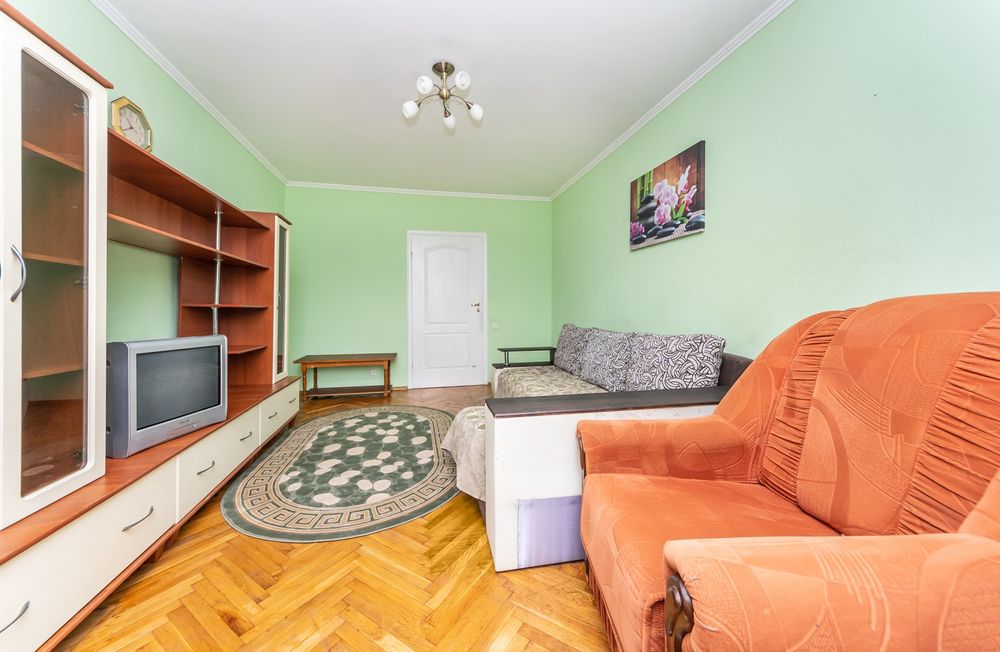 Посуточно 3к. метро Левобережная 7 минут ходьбы, МВЦ 2 мин