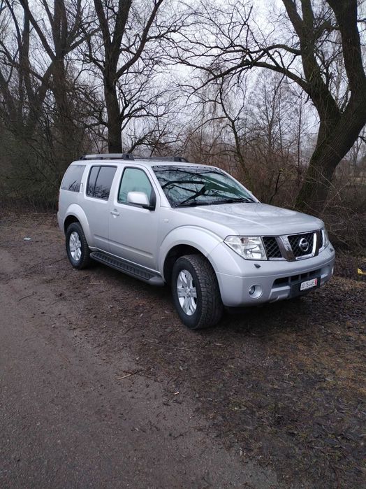 Nissan pathfinder