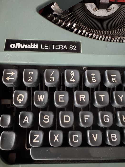 Olivetti Lettera 82