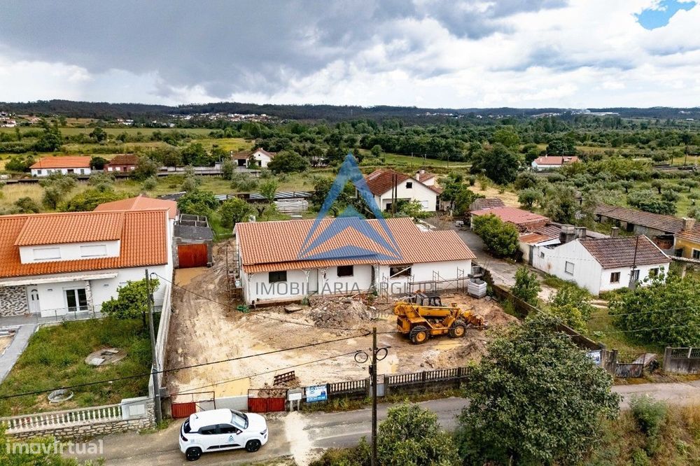 Moradia T5 com Piscina