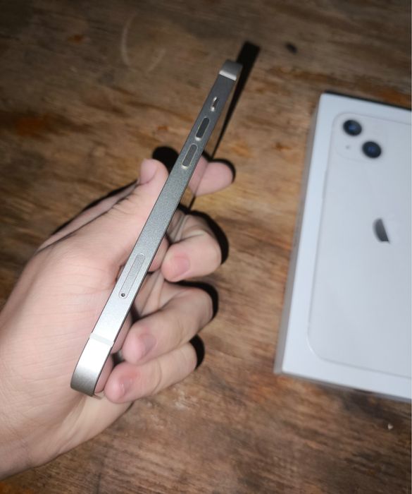 Продам iPhone 13 дуже хороший стан
