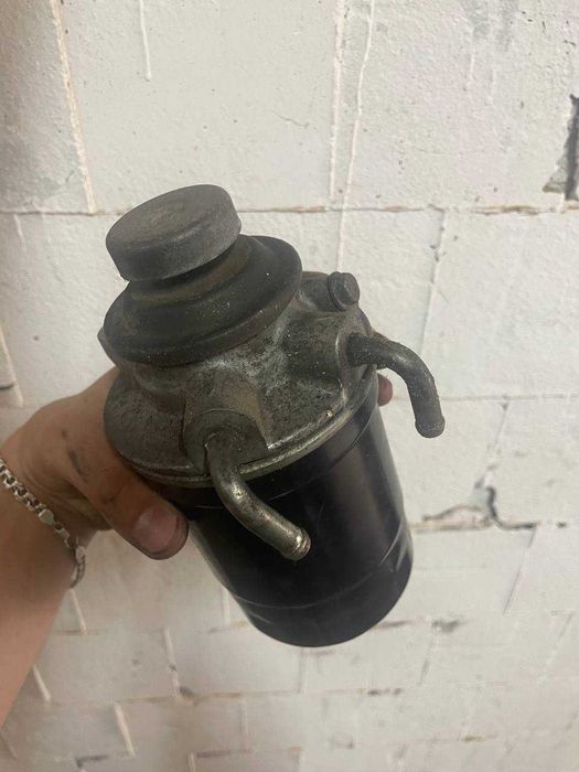 Корпус фільтра з підкачкою Nissan Navara D40. Nissan Pathfinder R51