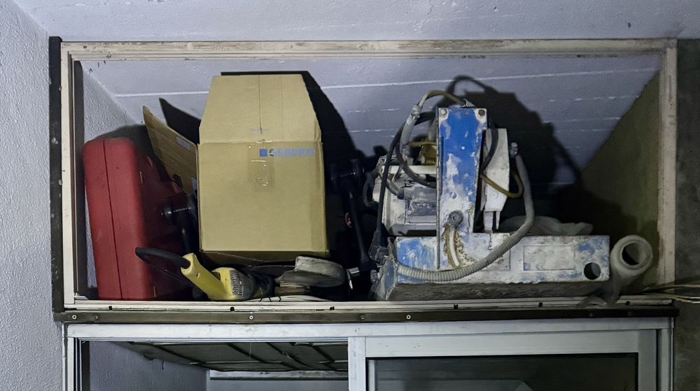 Recheio de ferramentas e máquinas de construção civil (ler anuncio)