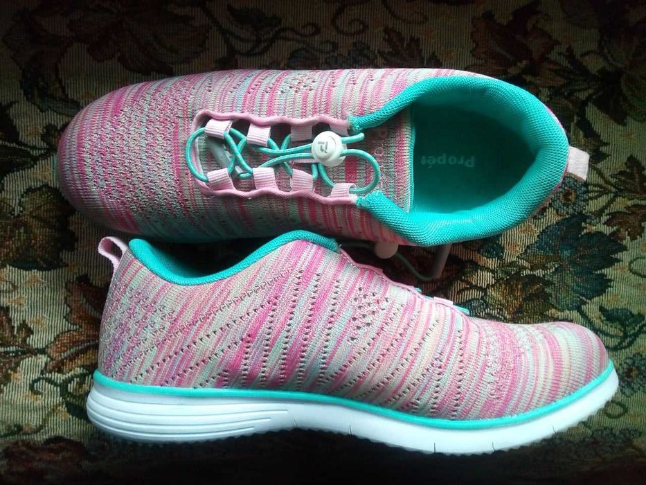 Новые американские кроссовки "Propet" размер 40