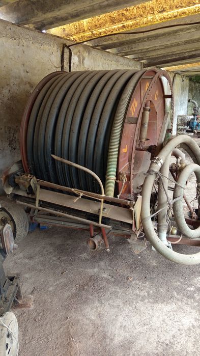 Máquina de rega de bucha