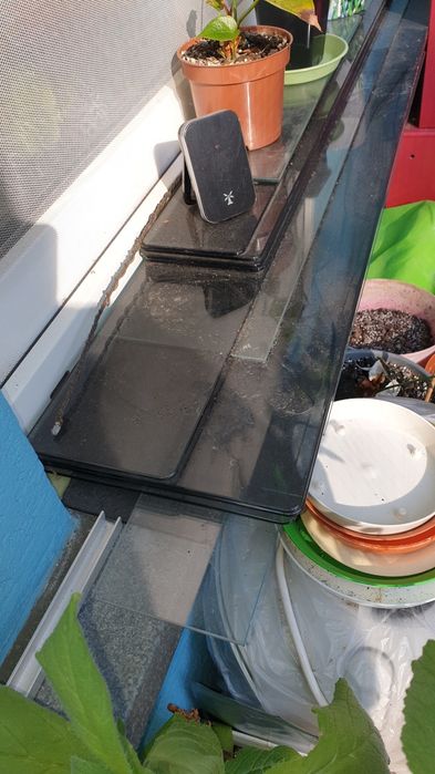 Półki szklane hartowane