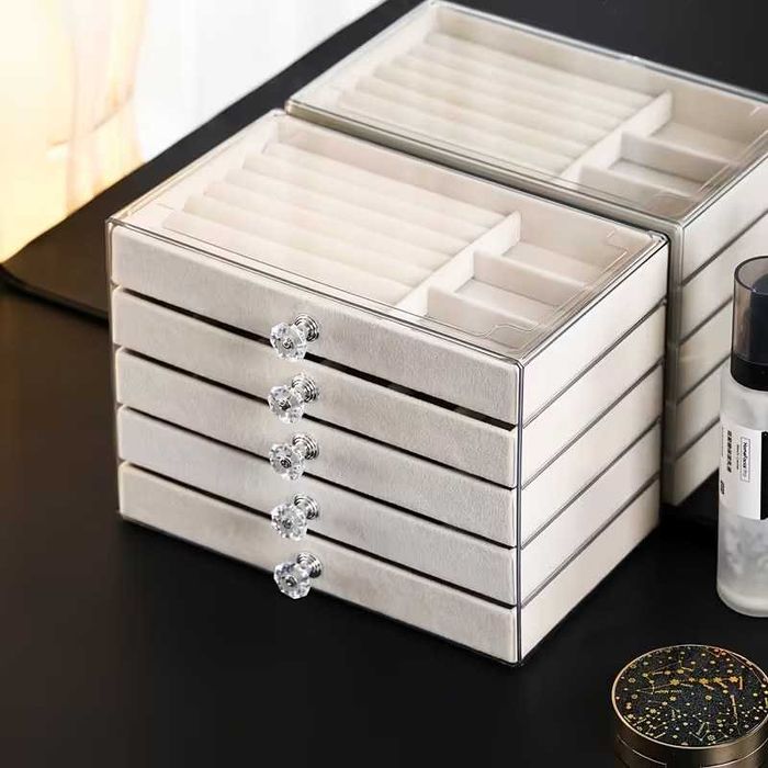 Guarda Jóias. Presente de luxo. Três tamanhos e modelos. Novos.