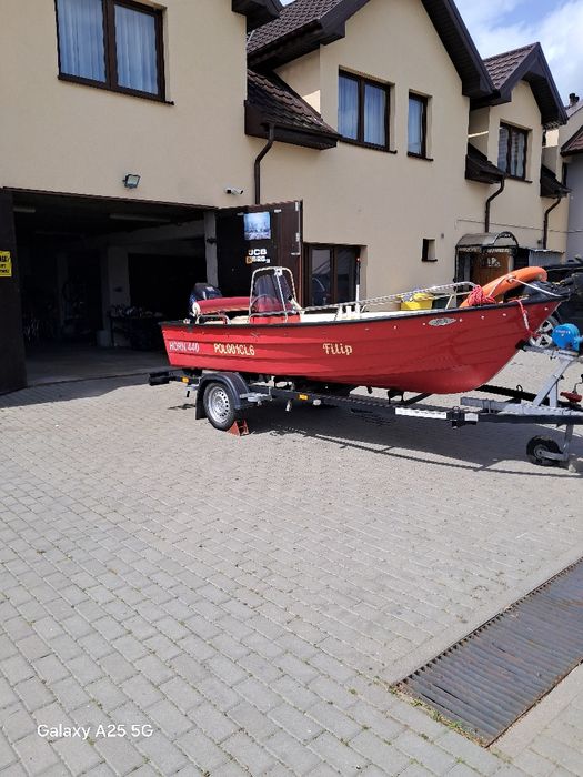 Łódź motorowa HORN 440