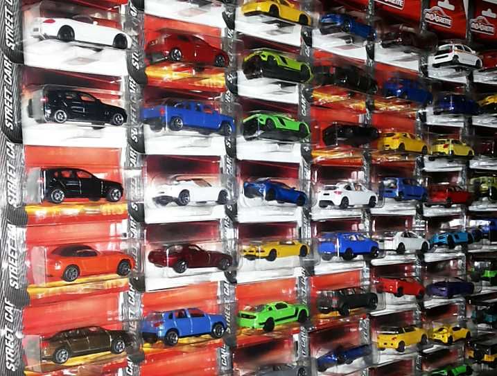 Carros Majorette - Miniaturas de Coleção Escala 1/64