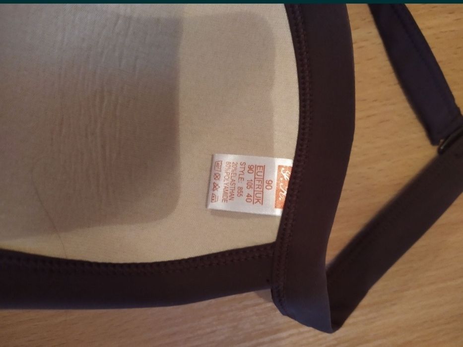 Бюстгальтер F.K. размер 85.