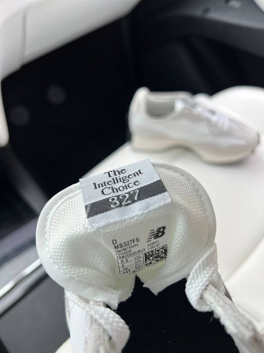 Кросівки Кроссовки New Balance 327 White Black Чорний Білий Кросовки демісезон