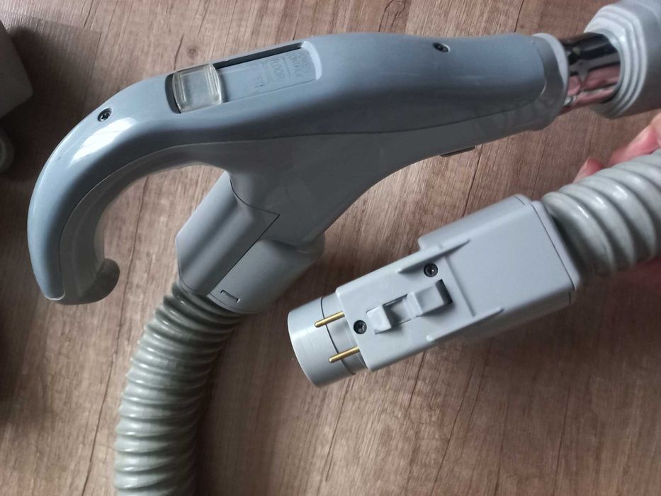 Щетка , труба  для  пылесоса  LG.