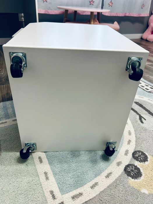 Biuro z kontenerem Konsimo Mirum