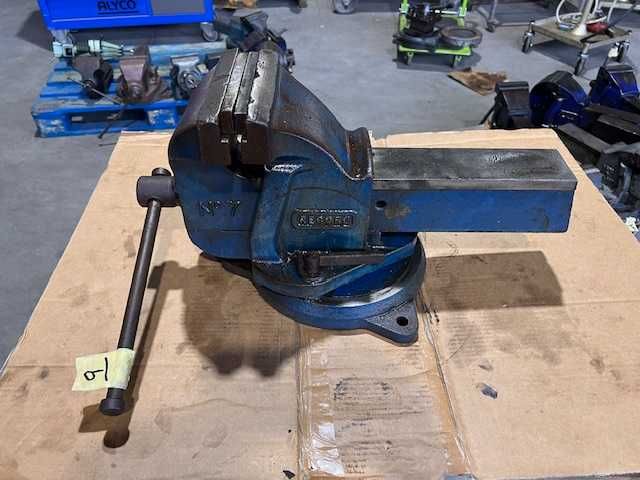 Tornos de bancada com base rotativa e sem base rotativa, do nº3 ao nº7