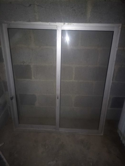 Janelas Alumínio/PVC USADAS Várias Medidas