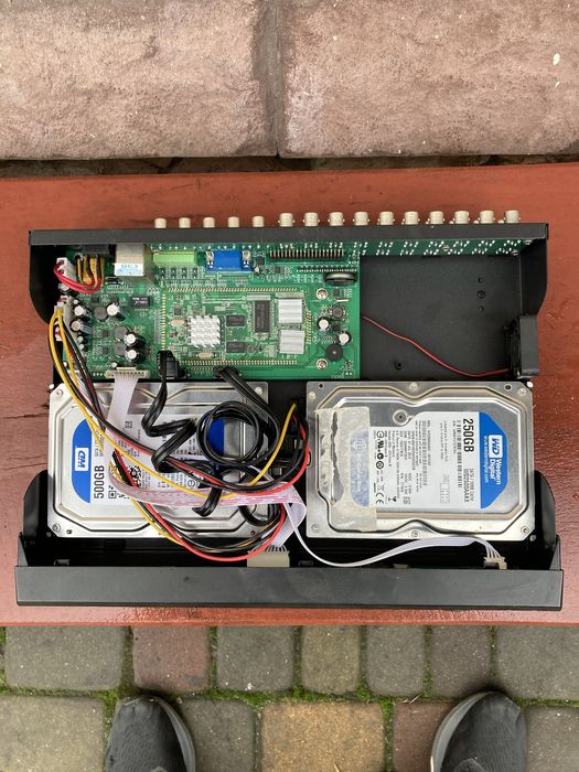 DVR камери. H.264 відеоспостереження