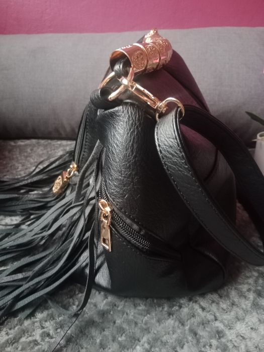 Prześliczna torebka z fredzlami