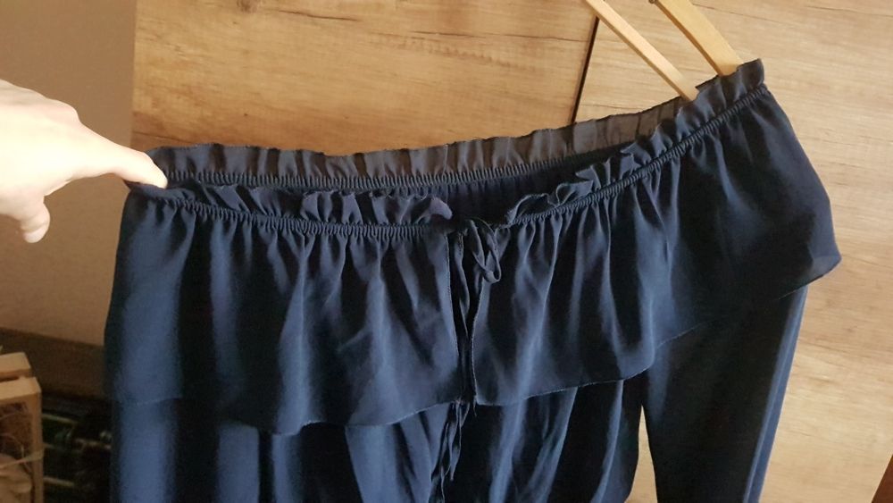 Sukienka granat ramiona gumka elegancka zwiewna