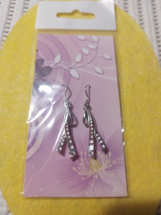 Серьги/сережки! Смотрите фото - 2 пары