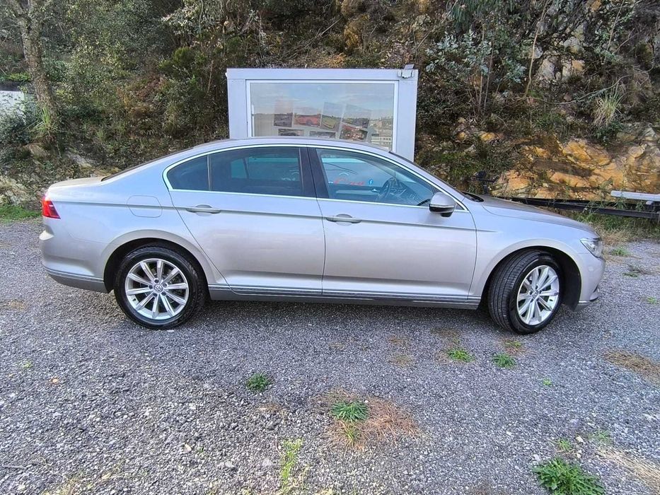 Volkswagem Passat 2.0 TDI 150cv Highline Nacional
