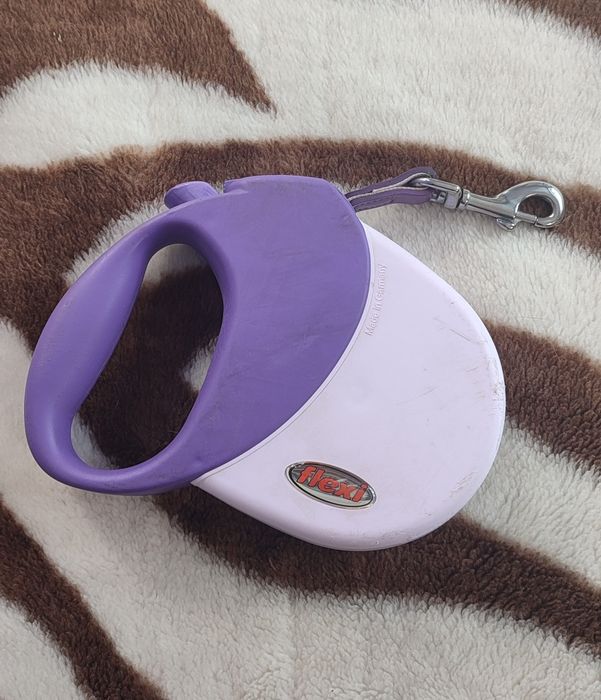 Продається повідець-рулетка для собак 5 метрів,до 25 кг