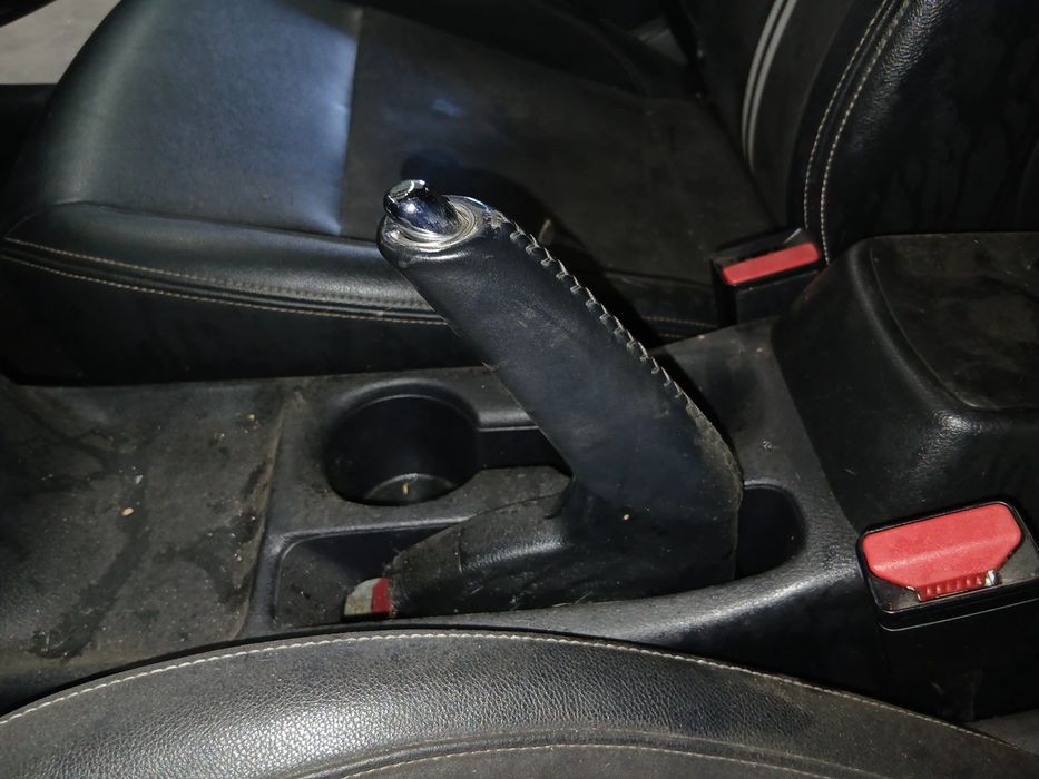 Travão de mão / parque NISSAN Micra V (K14)