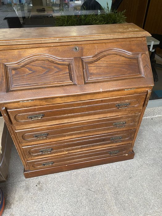 Secretária em madeira com 4 gavetas