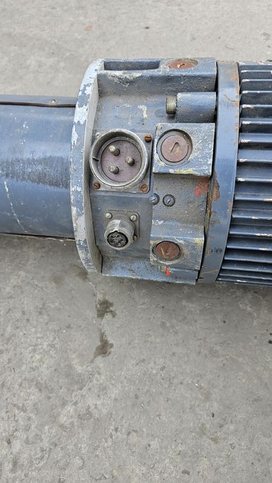 Продам  єлектродвігатель. ЩЕТОЧНИЙ.