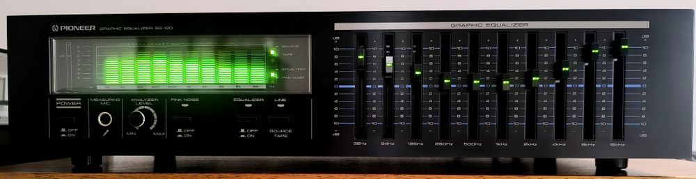 Pioneer SG-120 korektor graficzny.
