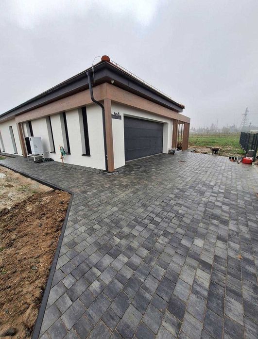 Brukarstwo Bruki Układanie kostki Tarasy kostka brukowa granitowa