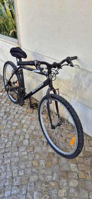 Vendo bicicleta Rockrider em bom estado.