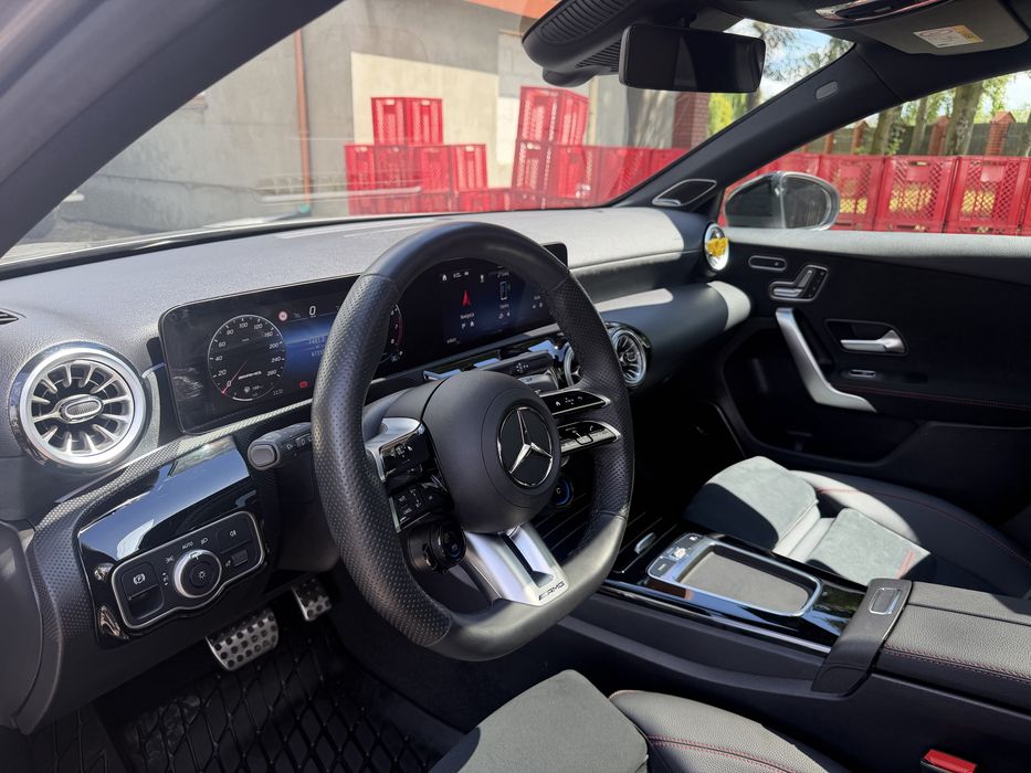 Sprzedam Mercedes-Benz A 35 AMG 4MATIC 2024