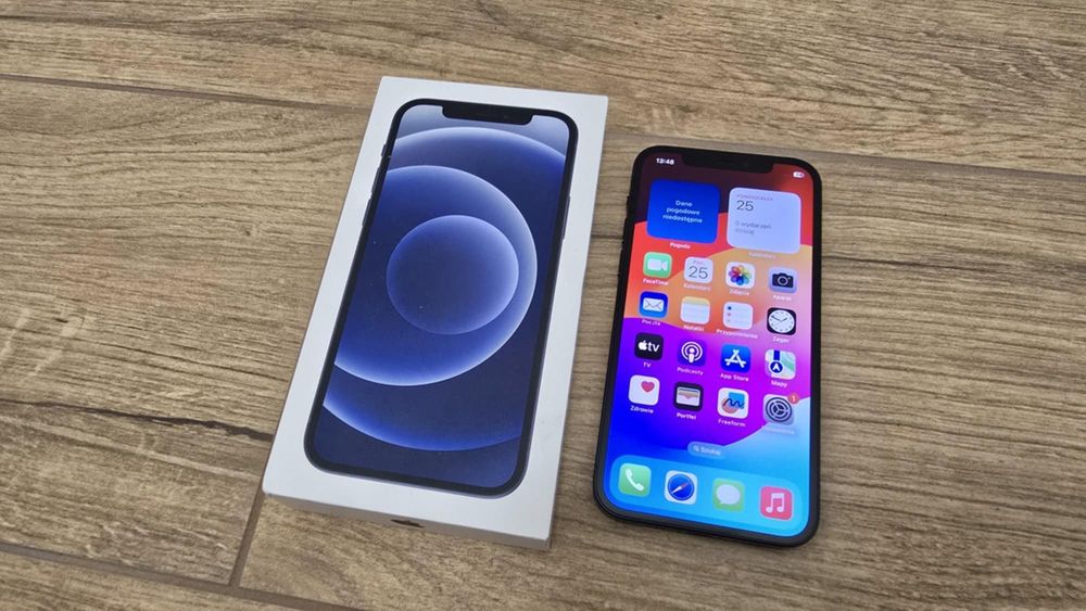 iPhone 12 64GB czarny