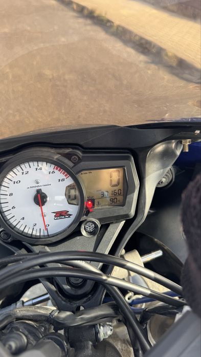 Suzuki GSX-R 600 k7