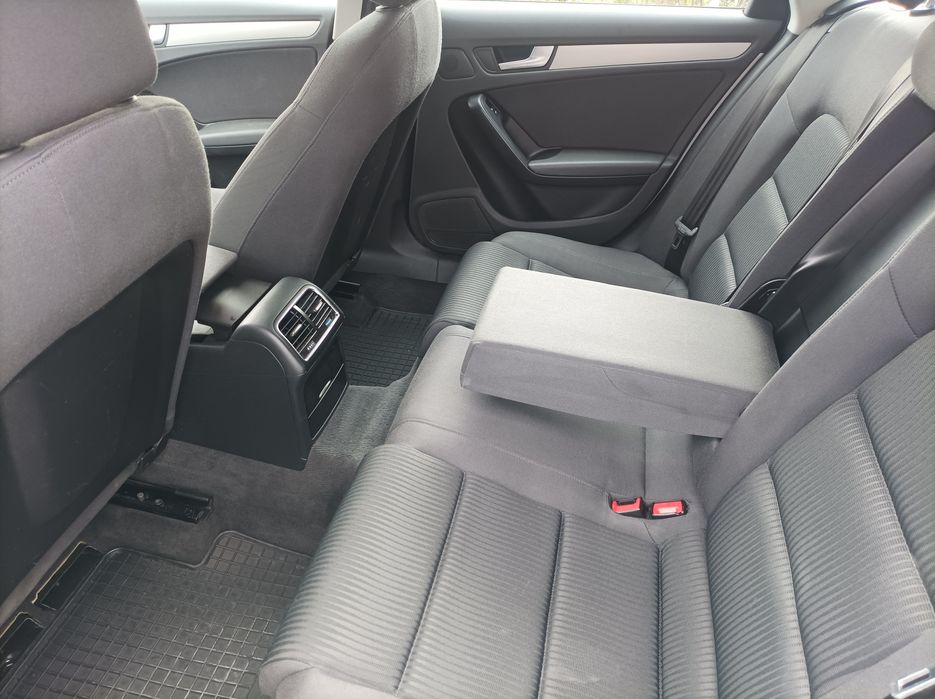Zadbane Audi A4B8