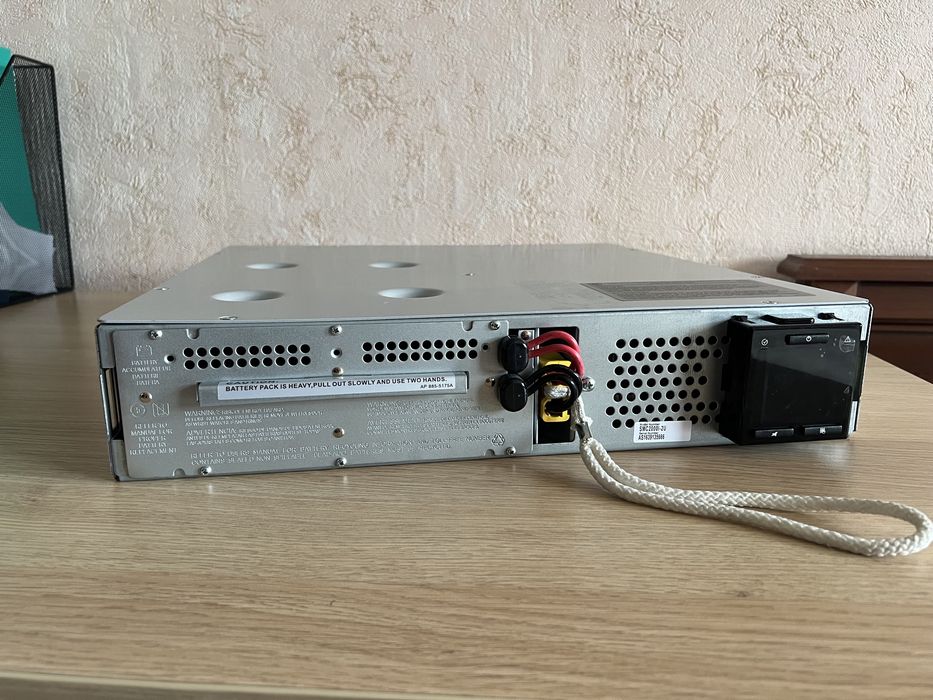 ДБЖ APC Smart UPS 2000 / Серверний безперебійник SMC2000I-2U
