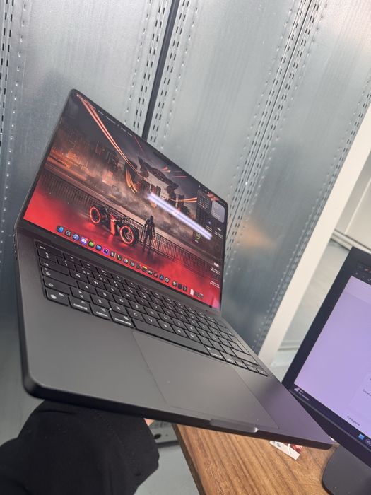 Macbook pro 14 m4pro 24gb/512gb