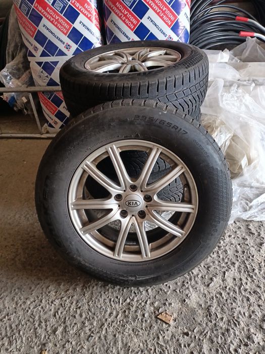 Колеса в зборі 235/65/17 Зимові