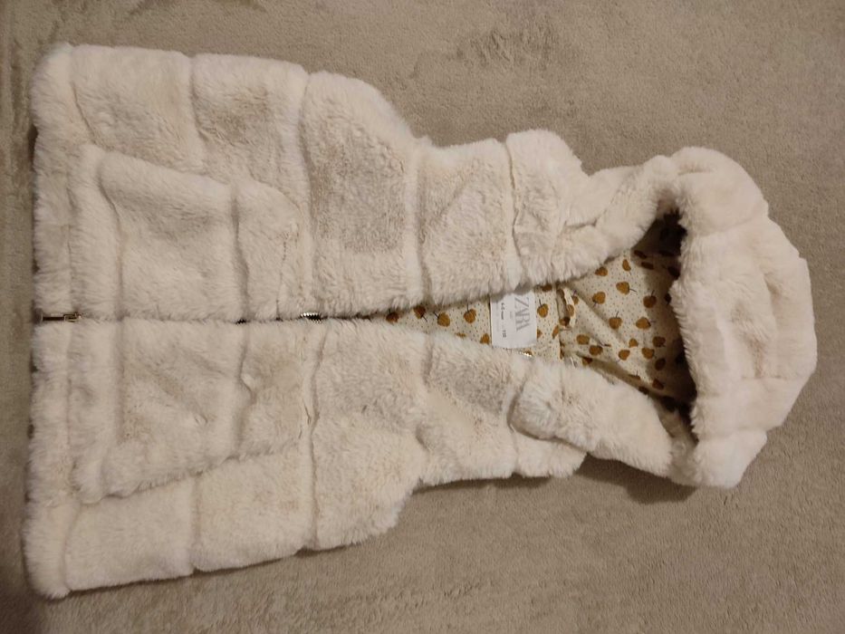 Colete muito quentinho de menina