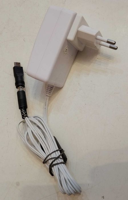 Zasilacz 5 V - USB - C do urzadzeń AV