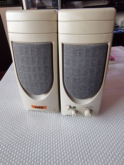 Colunas para PC da marca AIT