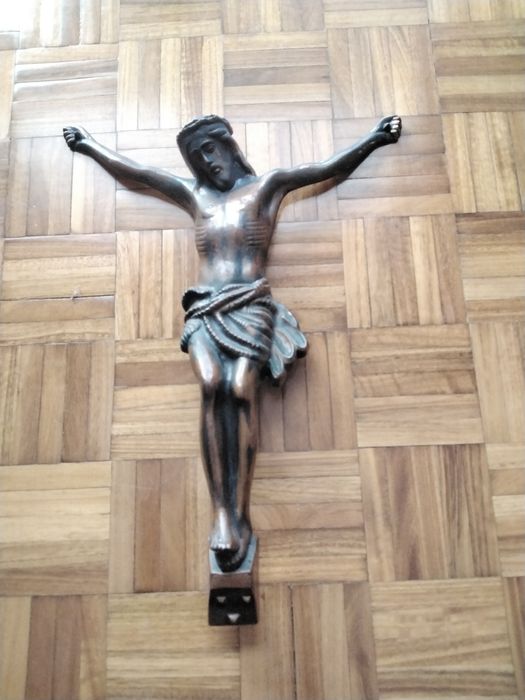 Jesus cristo metal posicao cruxificado