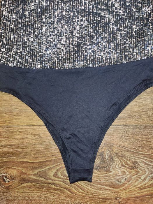 жіноче боді Zara розмір XS. S з паєтками