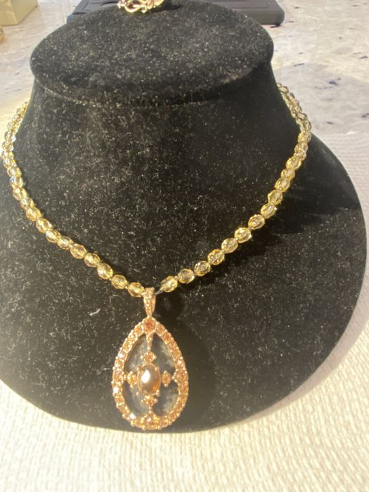 На весілля кольє Monet Trifari