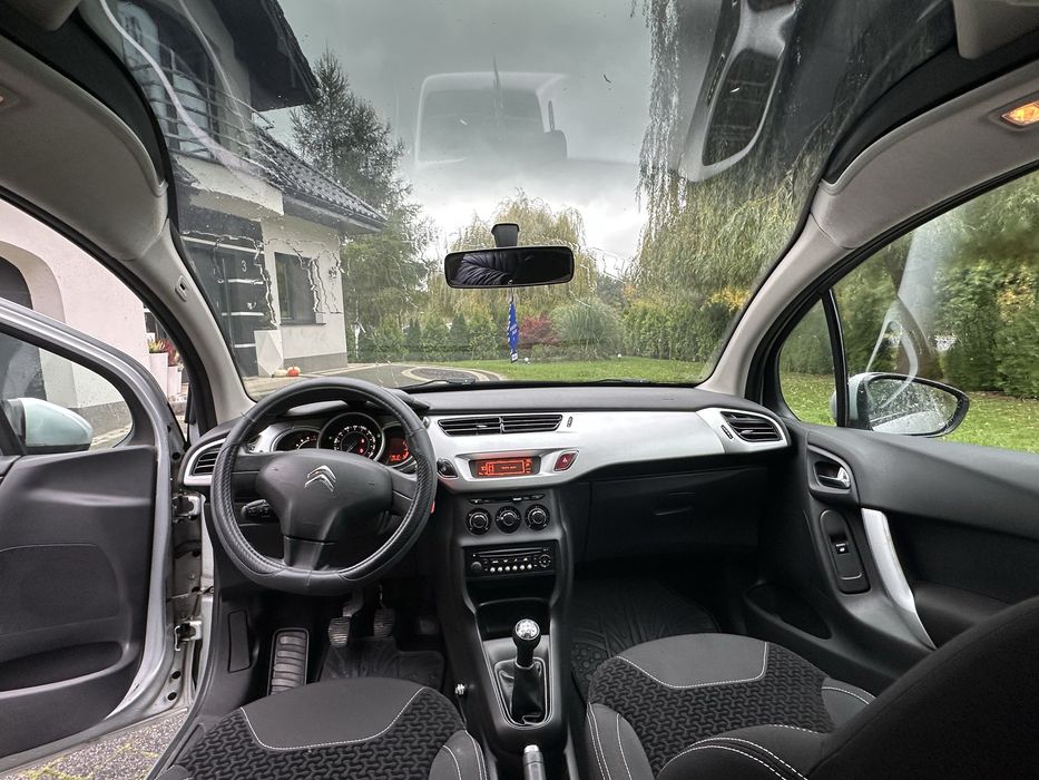 Citroen C3 1.4b salon pl maly przebieg 130/  klimatyazja bezwypadkowy