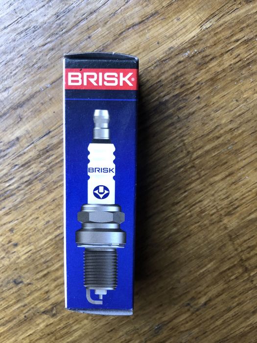Свічки автомобільні BRISK.