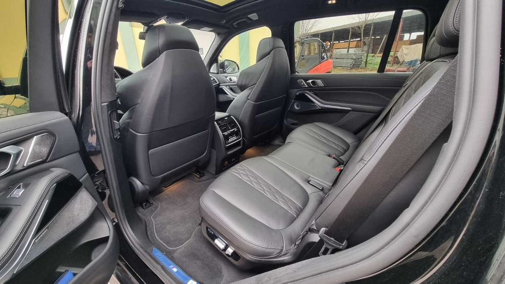 BMW X7 xDrive 4,0D M hev M-Sport Idealny stan FV 23%