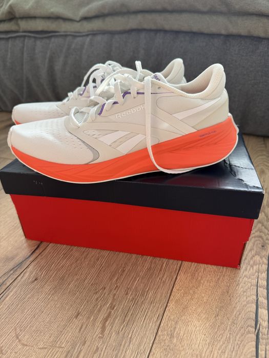 Бігові кросівки Reebok Energen Tech Plus 2 39 розмір