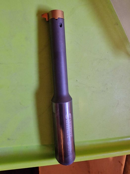 glowica D63  oraz noze do gwintowania